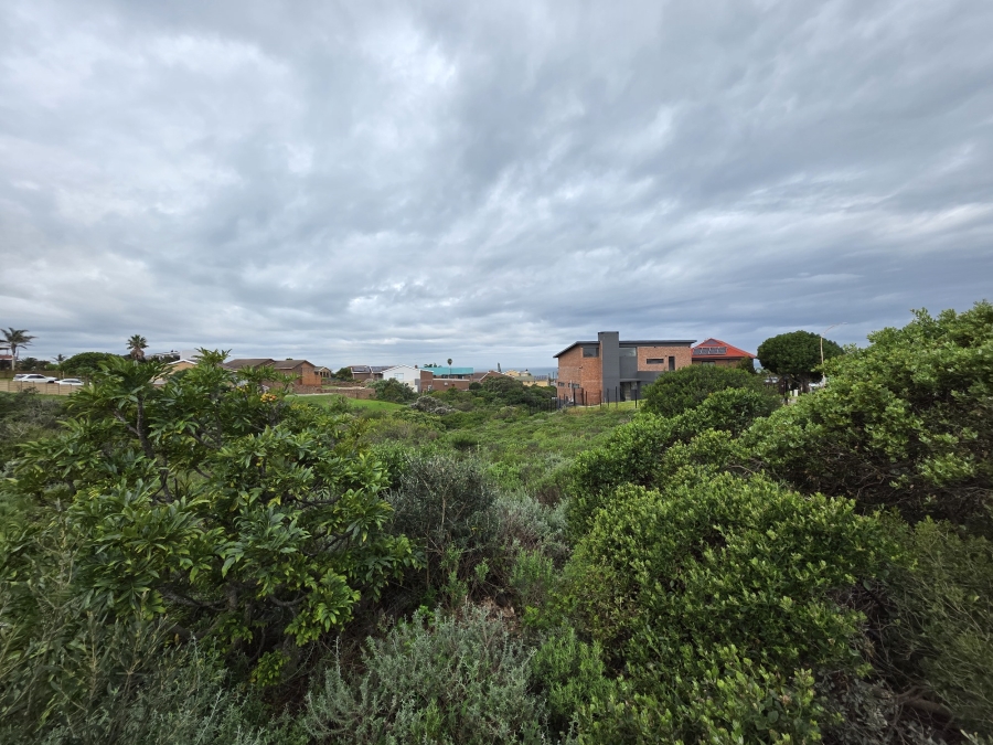 0 Bedroom Property for Sale in Wavecrest Eastern Cape